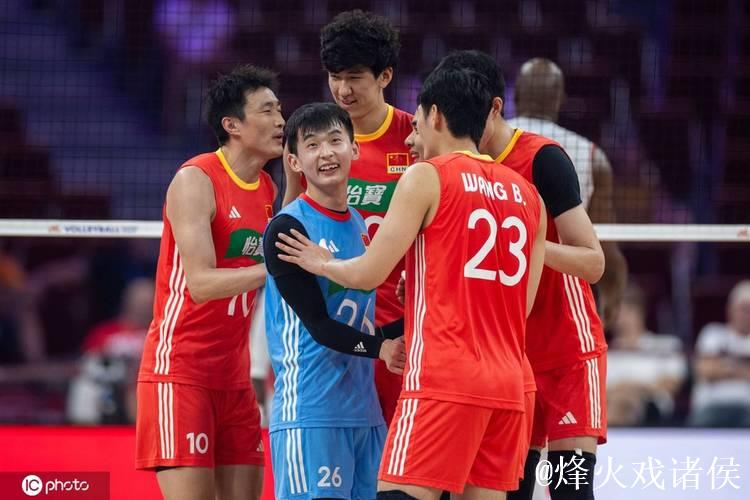 中国男排决胜局险胜古巴 终结世界男排联赛八连败 中国男排决胜局险胜古巴 终结世界男排联赛八连败